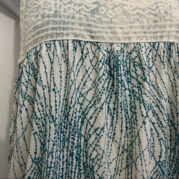 Bubble Tank Top by Anthropologie’s Kimchi & Blue is like new. Size small - Picture 8 of 12